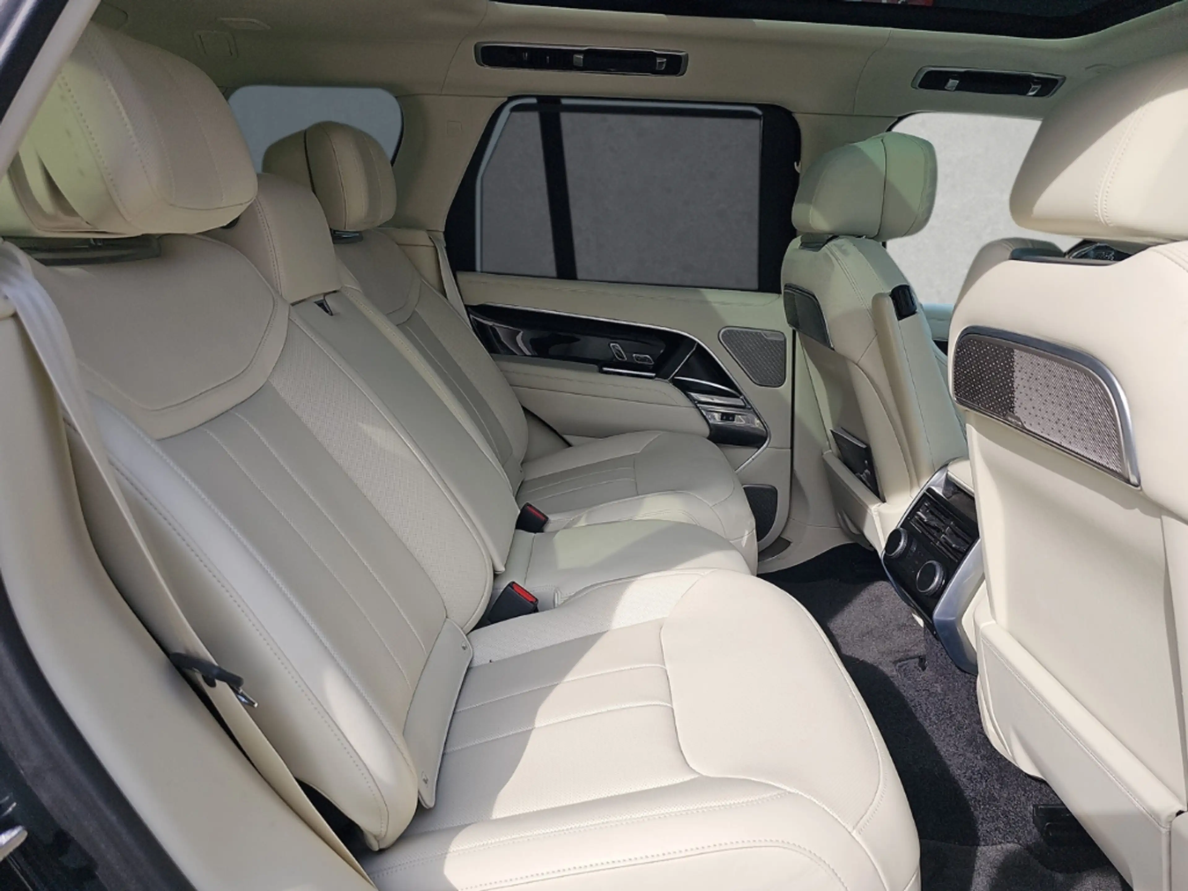 Land Rover Range Rover D350 Autobiography (SWB) — photo 5