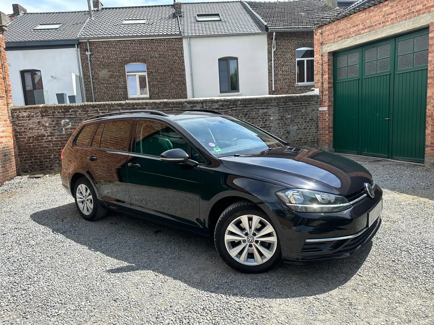 Volkswagen Golf Variant SW 1.0 TSI Comfortline OPF Zwart - 2