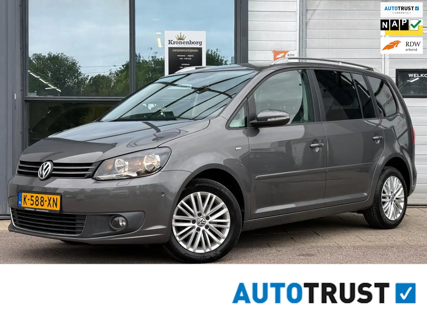 Volkswagen Touran 1.2 TSI Highline BlueMotion, NAP, CRUISECR, APK Gris - 1