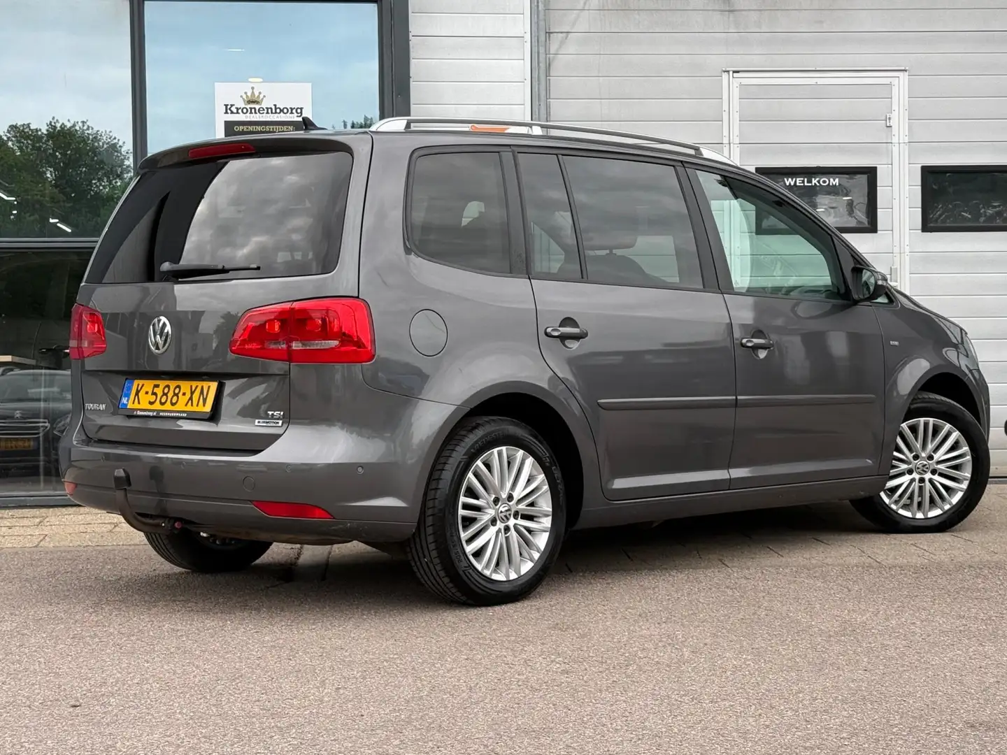 Volkswagen Touran 1.2 TSI Highline BlueMotion, NAP, CRUISECR, APK Gris - 2