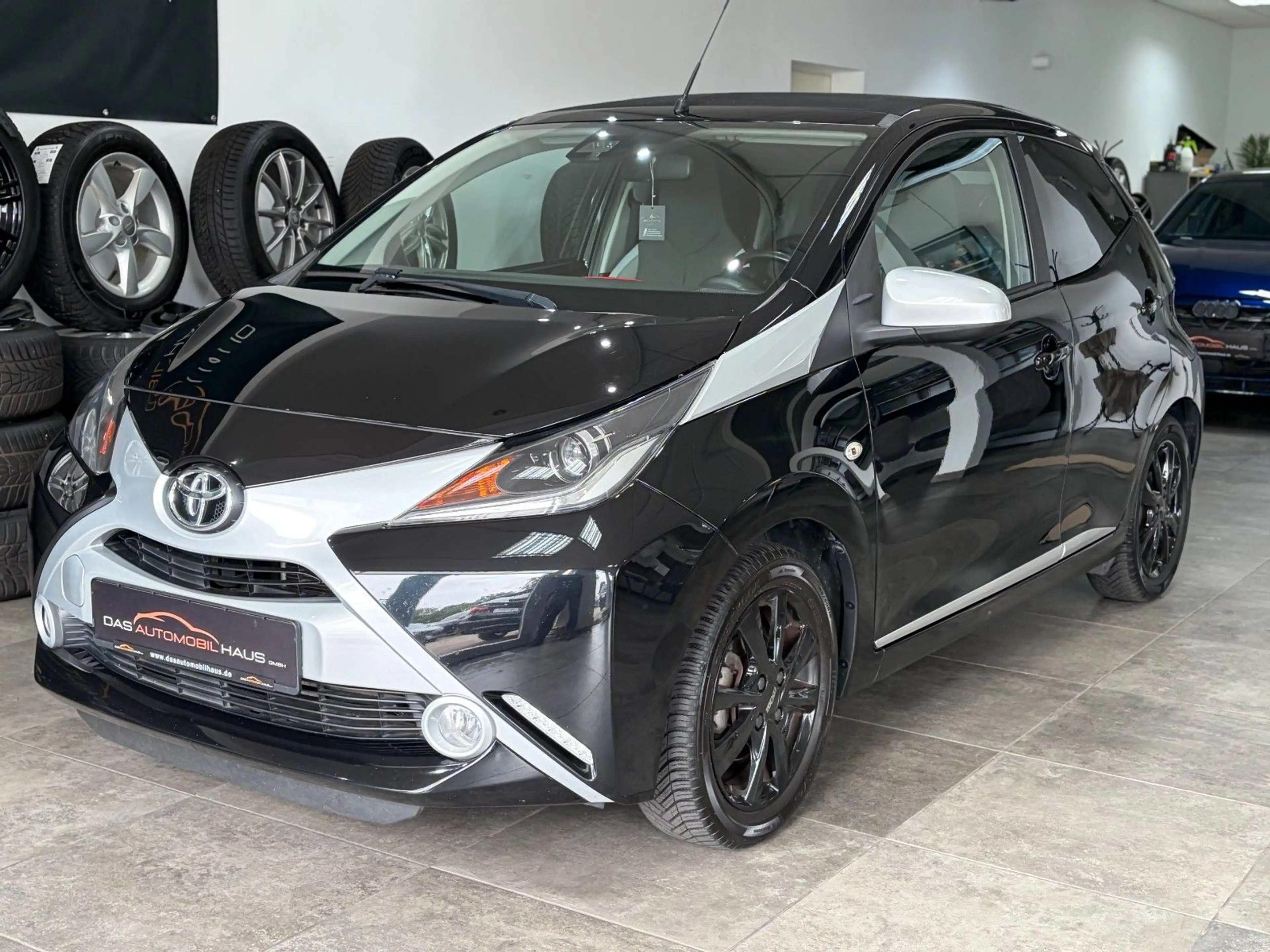 Toyota Aygo KAygo AYGO x-wave*Faltdach*Kamera*Klimaautomatik — photo 15