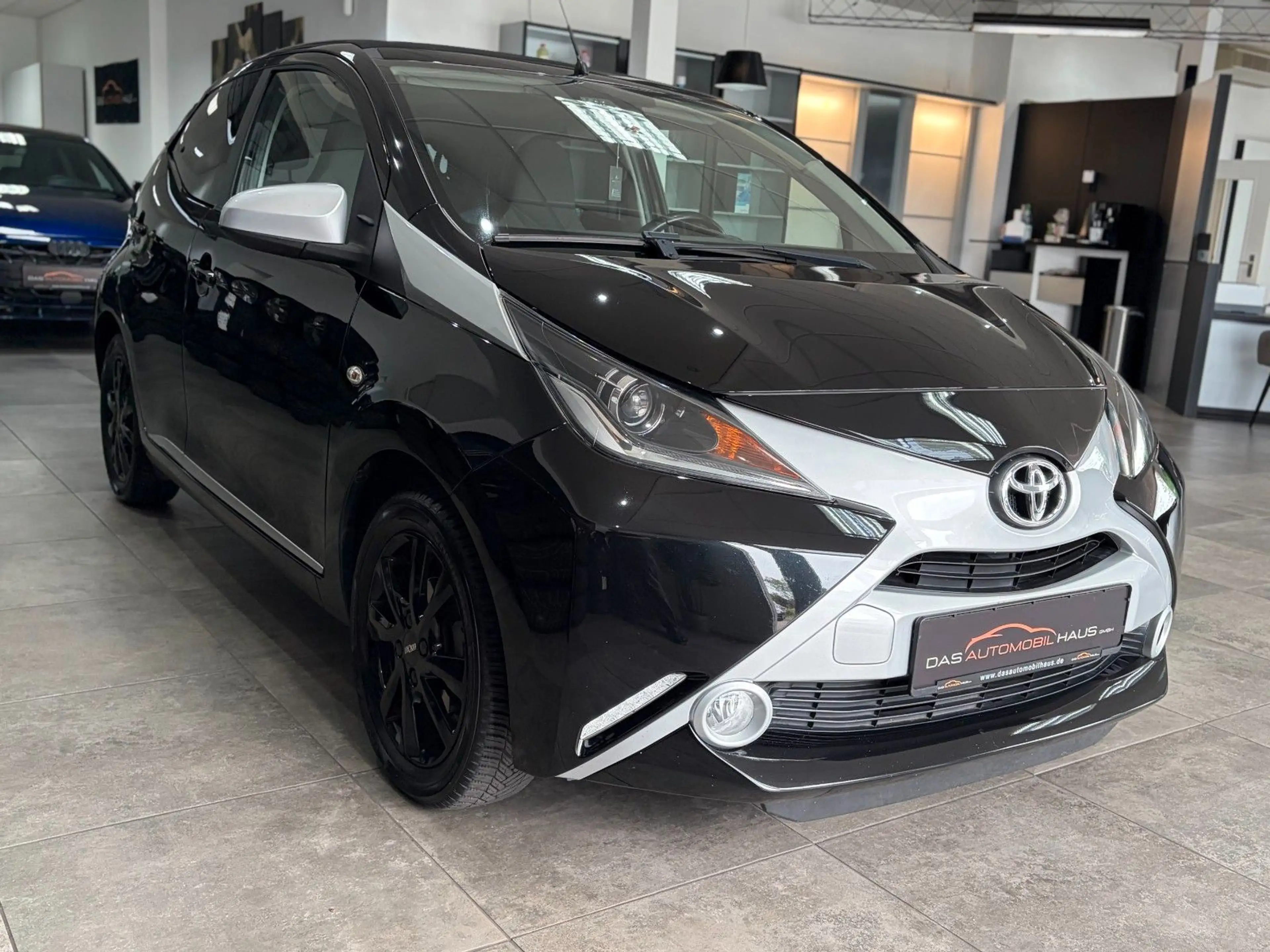 Toyota Aygo KAygo AYGO x-wave*Faltdach*Kamera*Klimaautomatik — photo 22