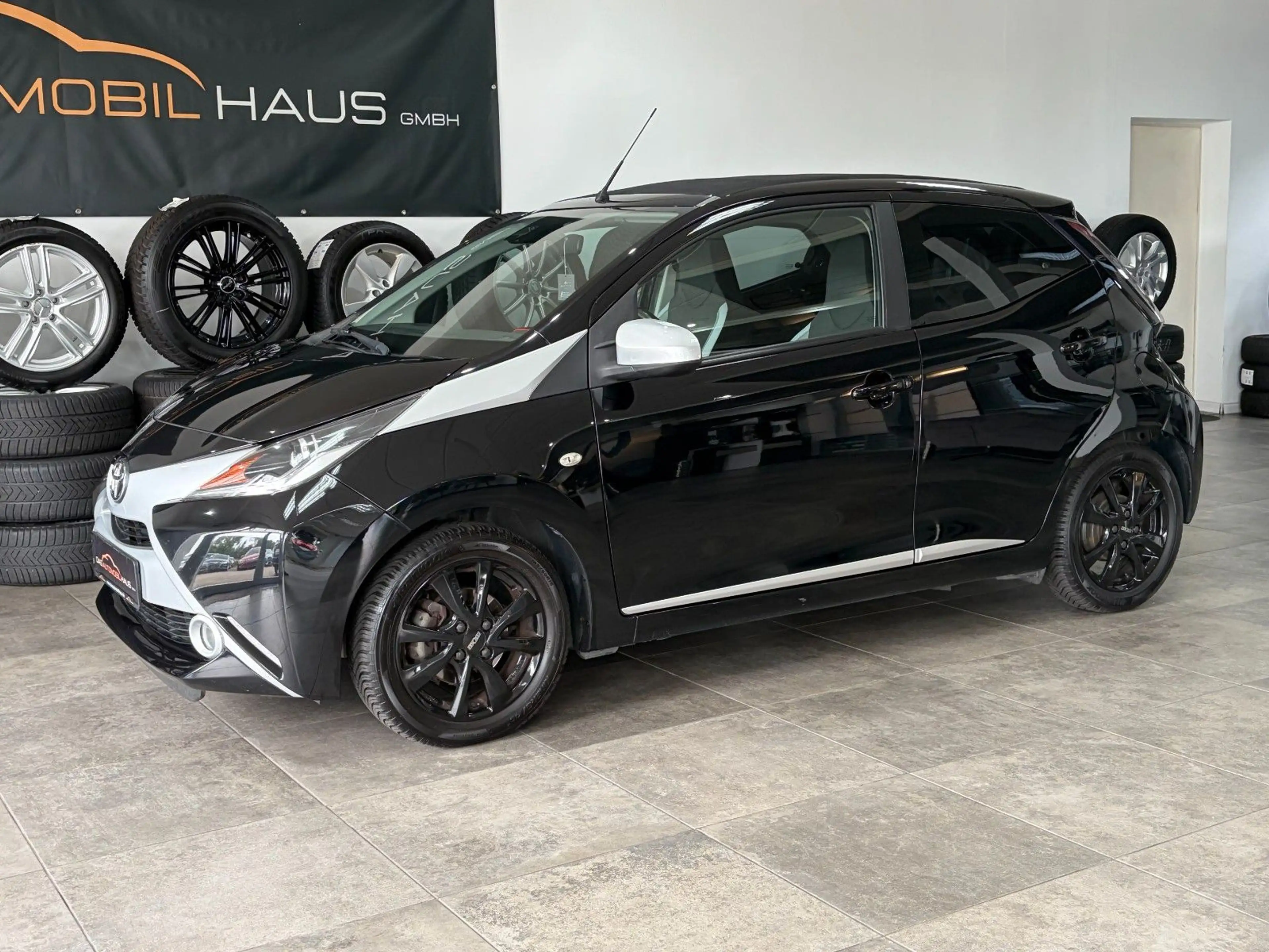 Toyota Aygo KAygo AYGO x-wave*Faltdach*Kamera*Klimaautomatik — photo 16