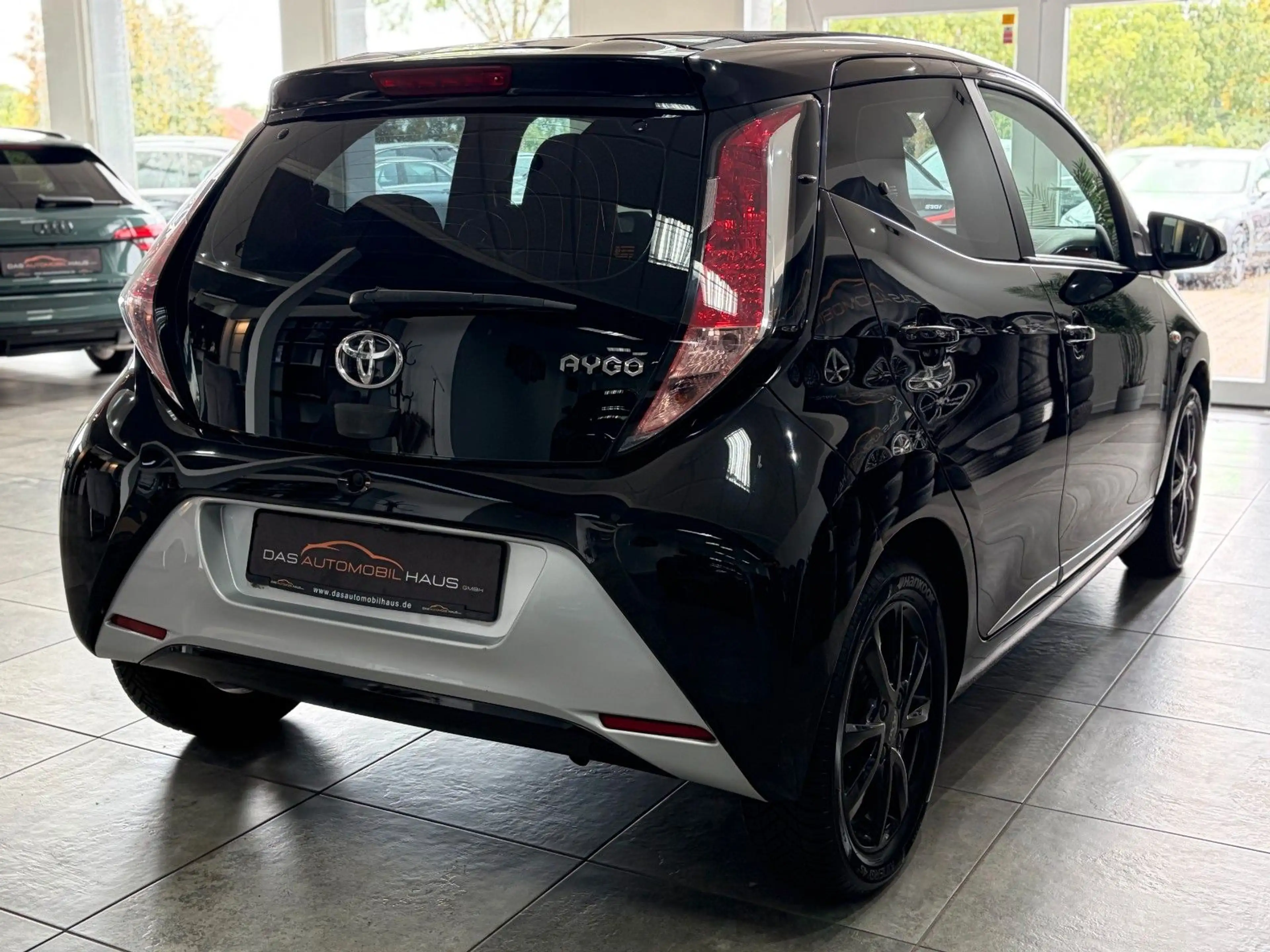 Toyota Aygo KAygo AYGO x-wave*Faltdach*Kamera*Klimaautomatik — photo 21