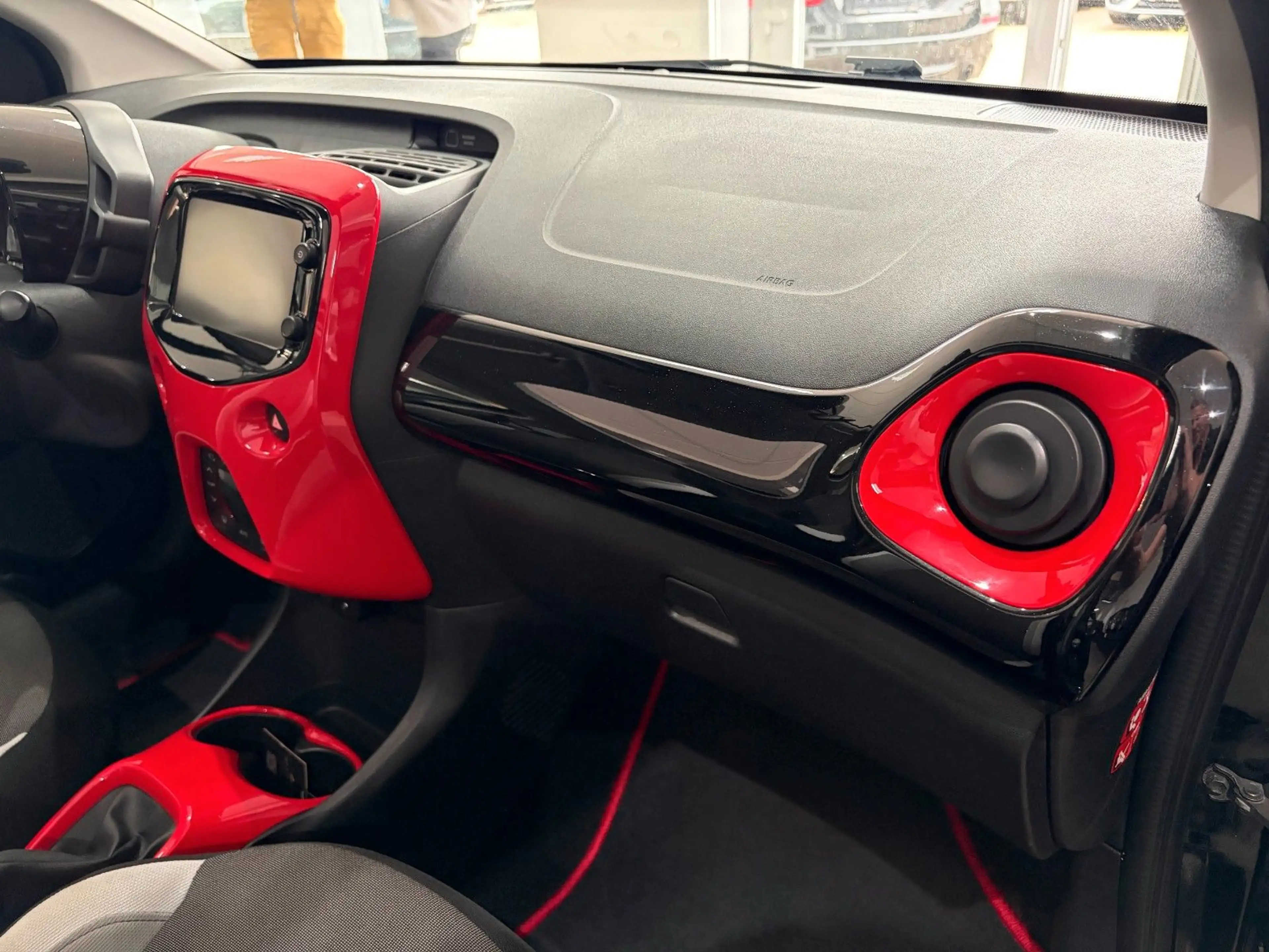 Toyota Aygo KAygo AYGO x-wave*Faltdach*Kamera*Klimaautomatik — photo 2
