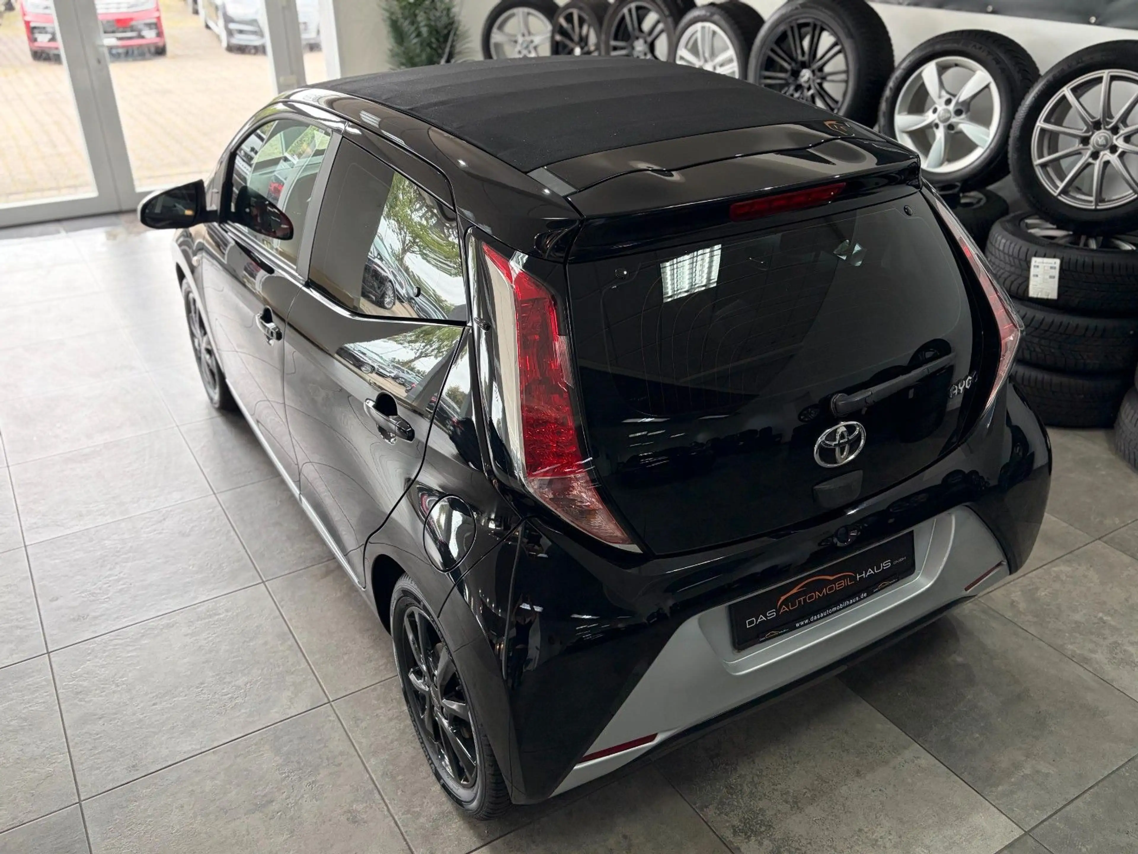 Toyota Aygo KAygo AYGO x-wave*Faltdach*Kamera*Klimaautomatik — photo 25