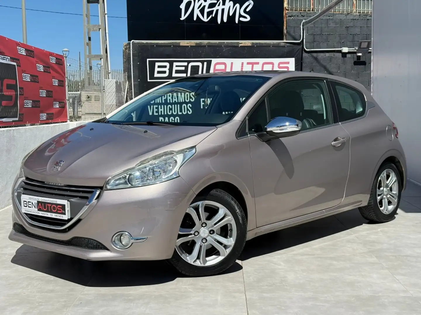 Peugeot 208 1.4 VTi Allure Gris - 1