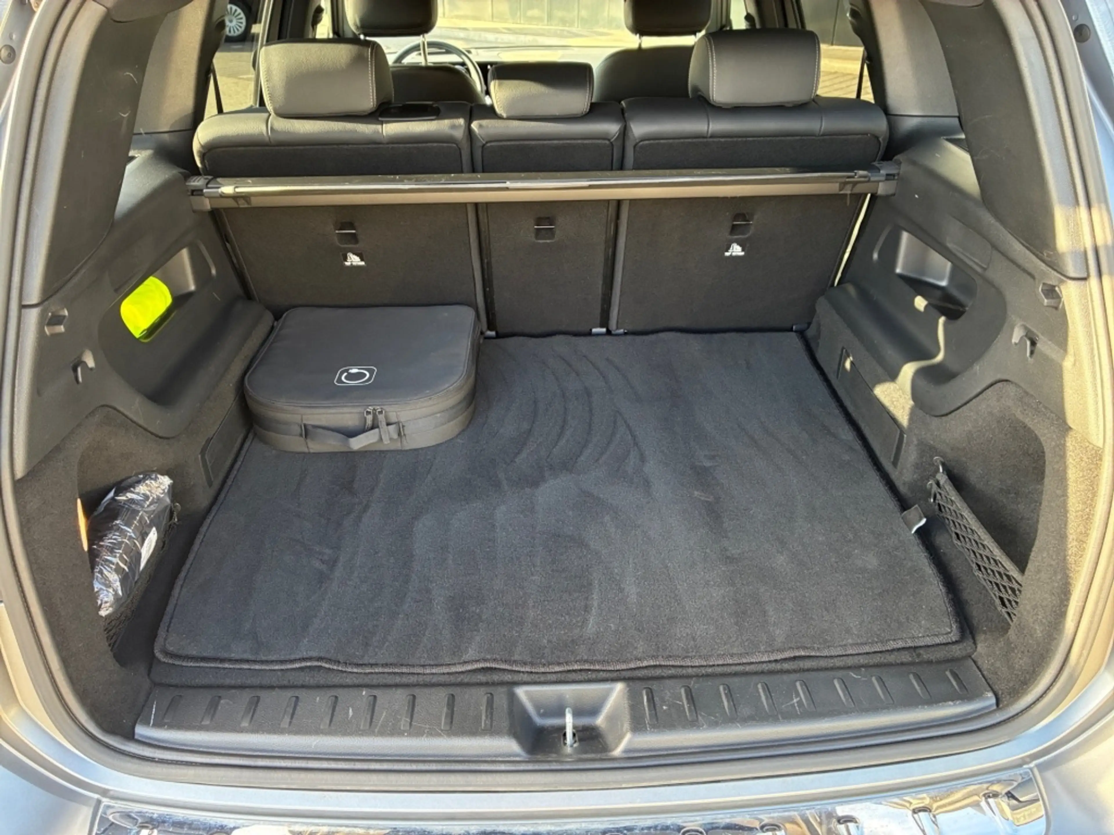 Mercedes-Benz EQB 250 + AMG+HEAD-UP+DISTRONIC+KEYLESS+BURMESTER — photo 10