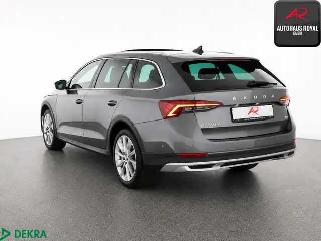Skoda Octavia view 3