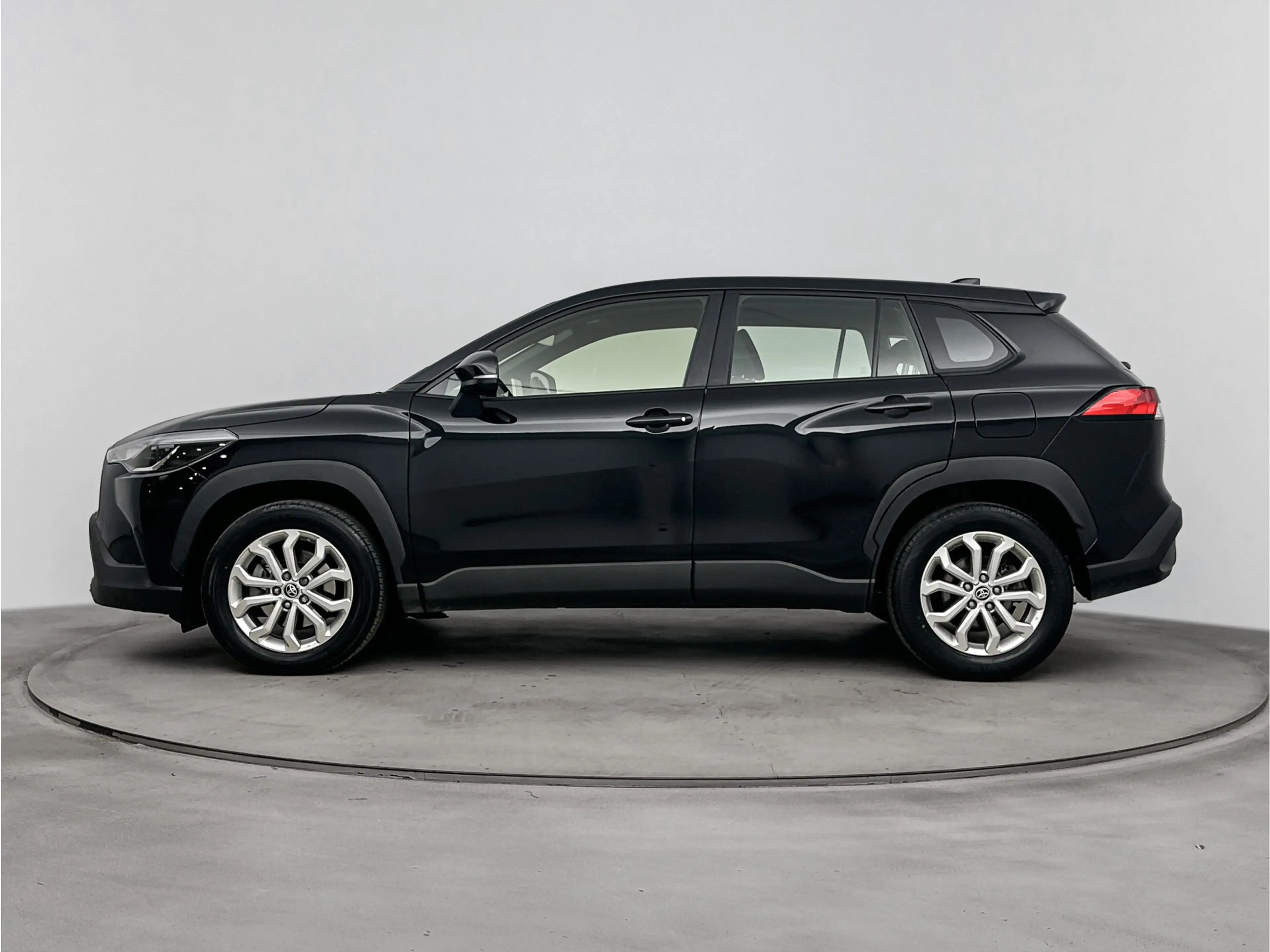 Toyota Corolla Cross 2.0 High Power Hybrid Active | Cruise Control Adap — photo 3