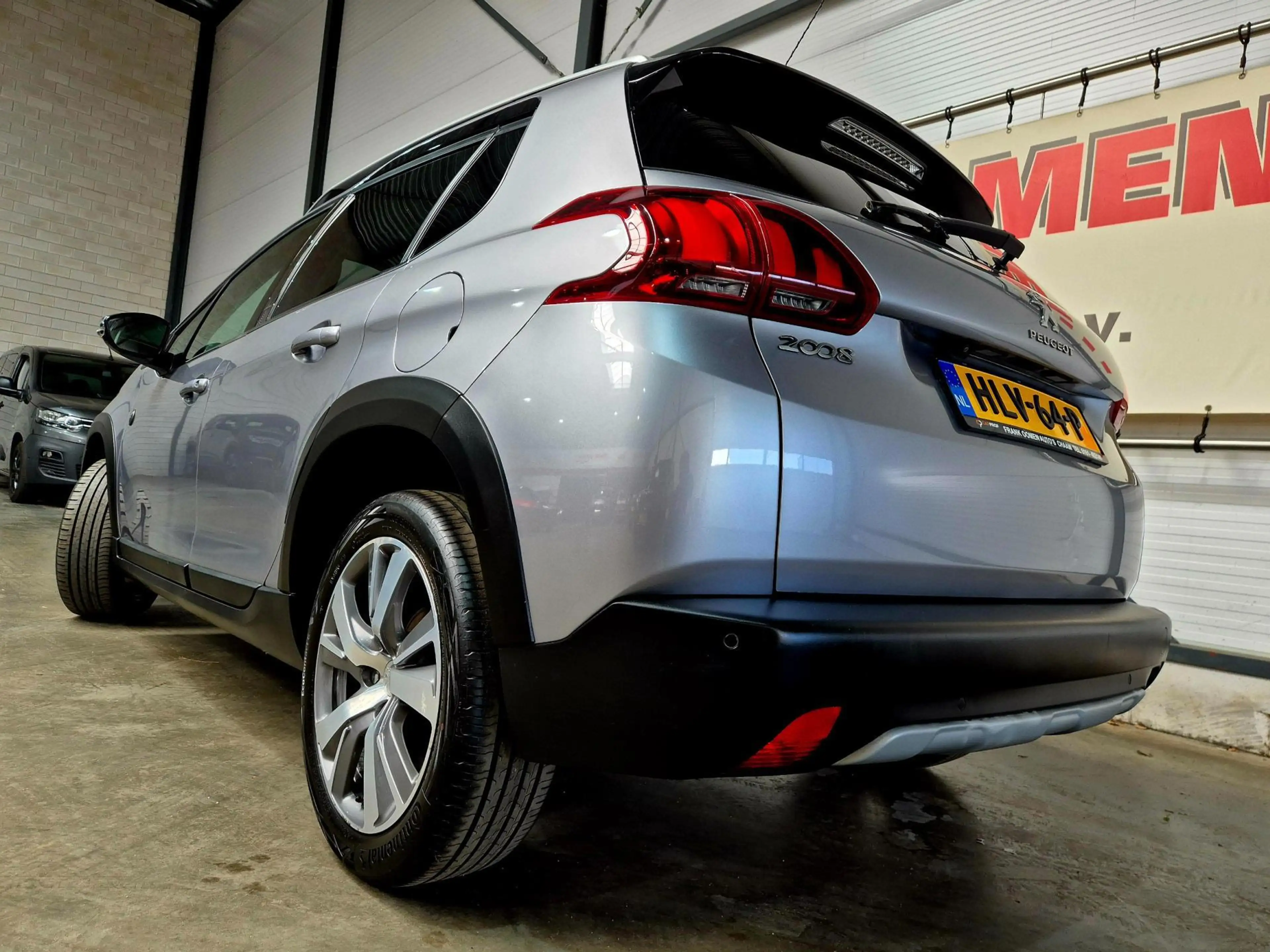 Peugeot 2008 1.2 PureTech 131PK Crossway + Dealer OH|Panorama|P — photo 11