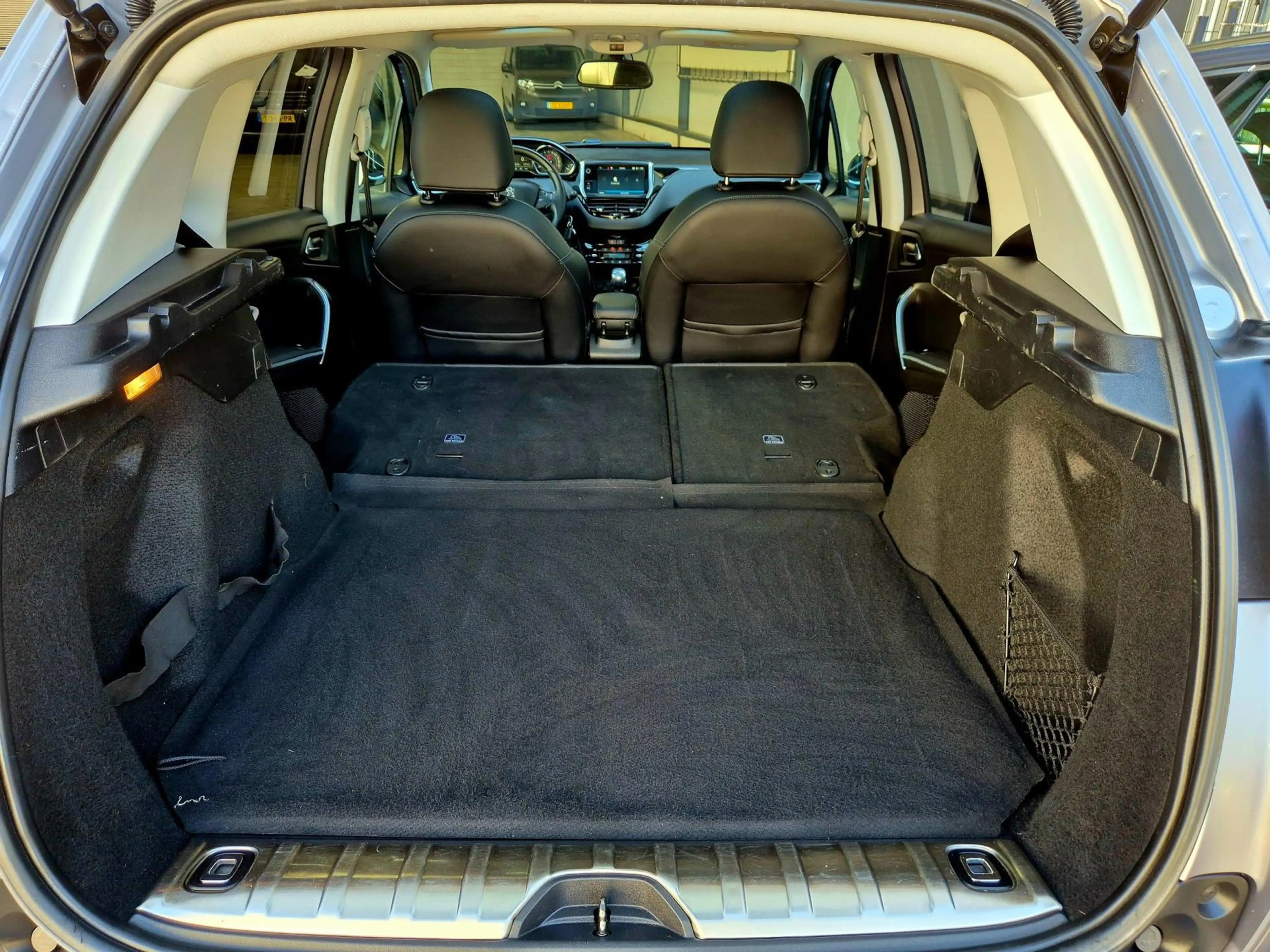 Peugeot 2008 1.2 PureTech 131PK Crossway + Dealer OH|Panorama|P — photo 39