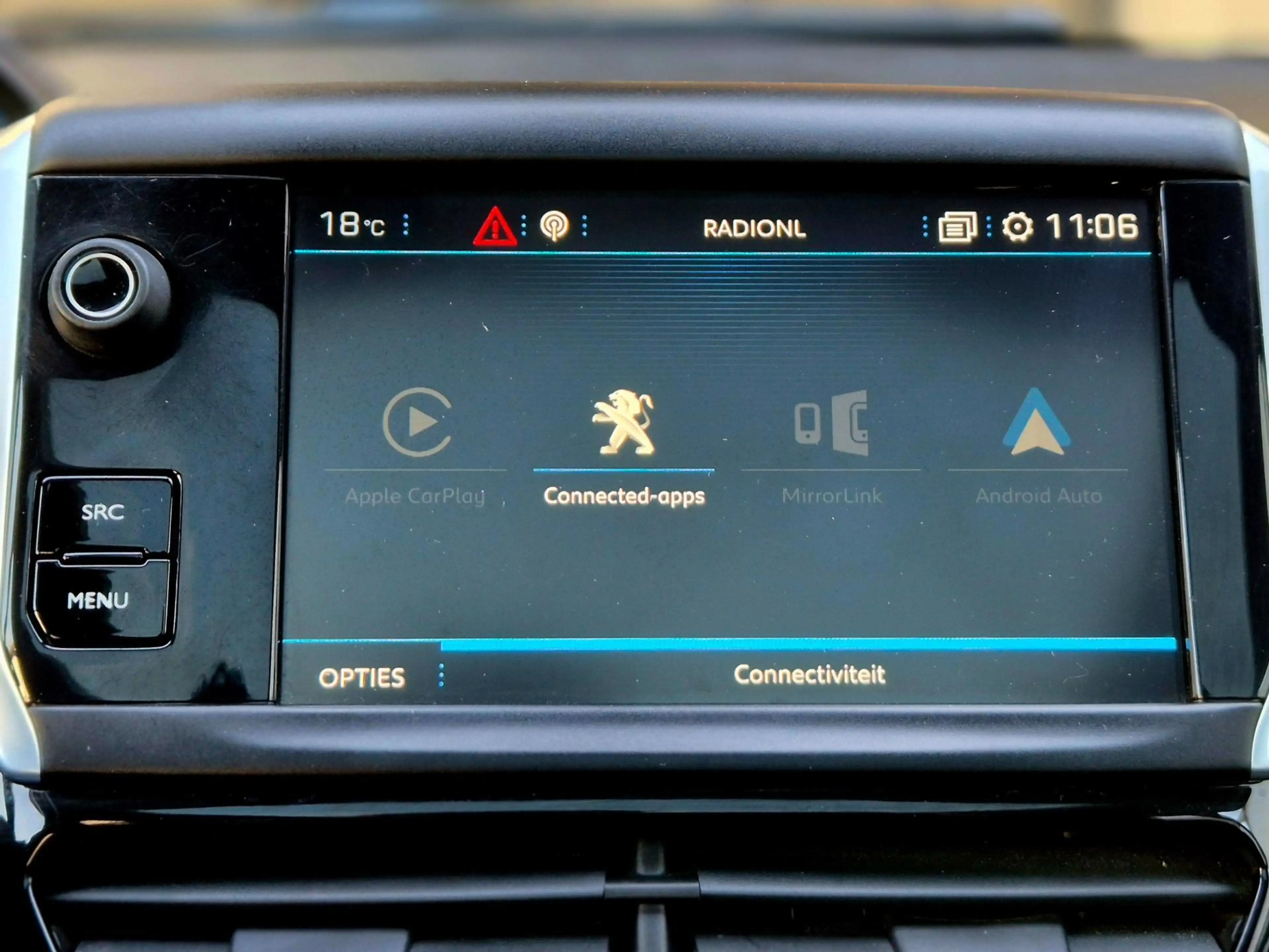 Peugeot 2008 1.2 PureTech 131PK Crossway + Dealer OH|Panorama|P — photo 27