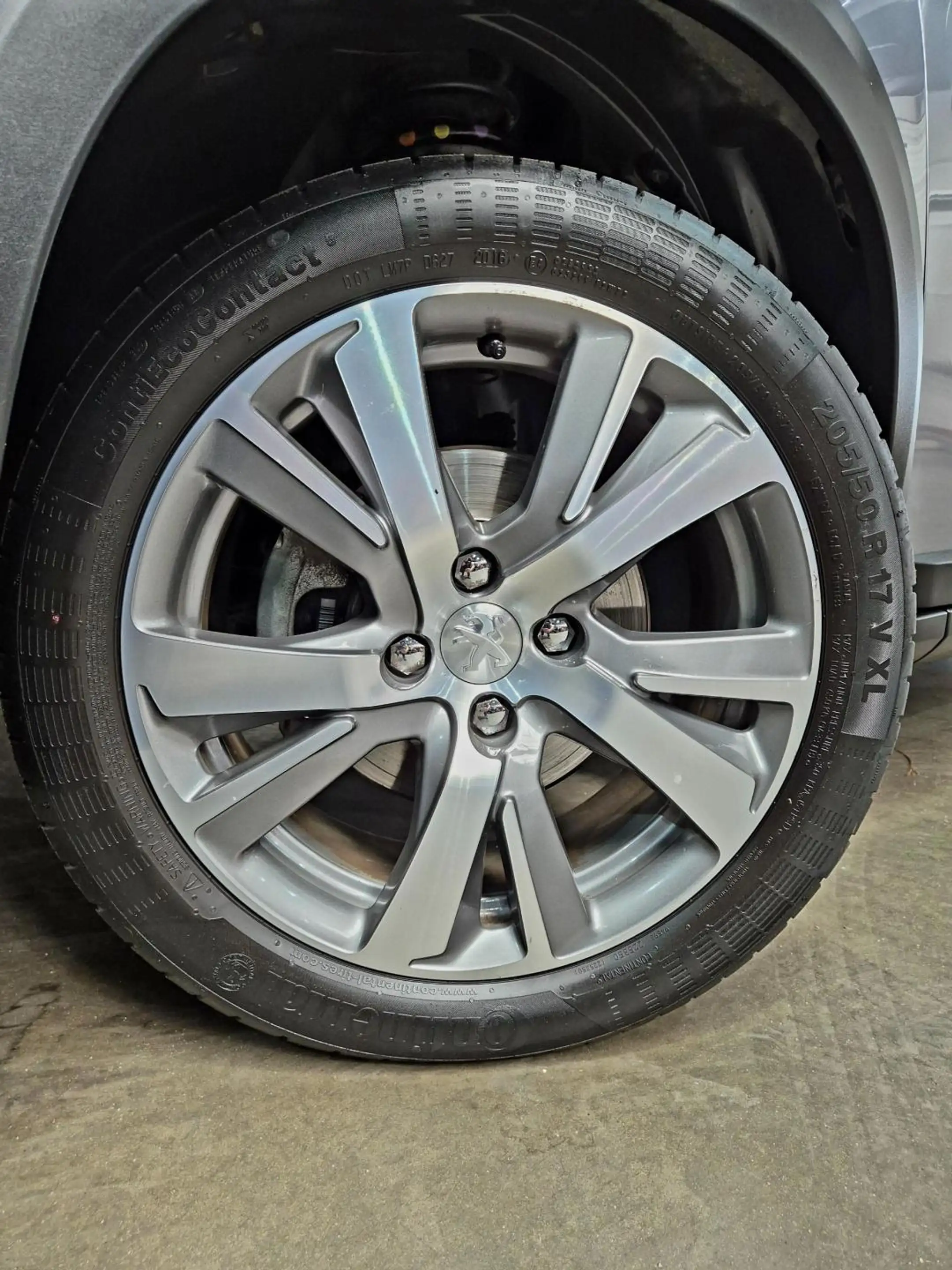 Peugeot 2008 1.2 PureTech 131PK Crossway + Dealer OH|Panorama|P — photo 10