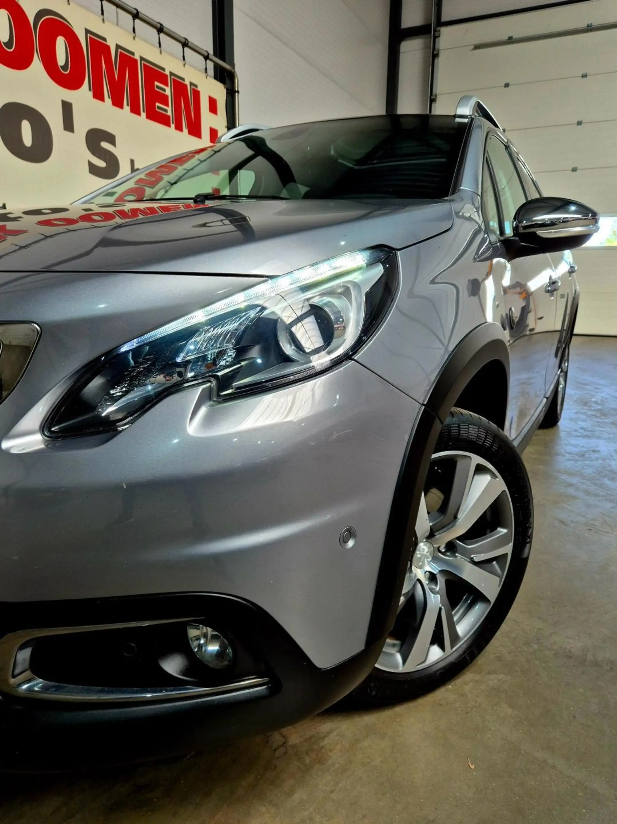 Peugeot 2008 1.2 PureTech 131PK Crossway + Dealer OH|Panorama|P — photo 14