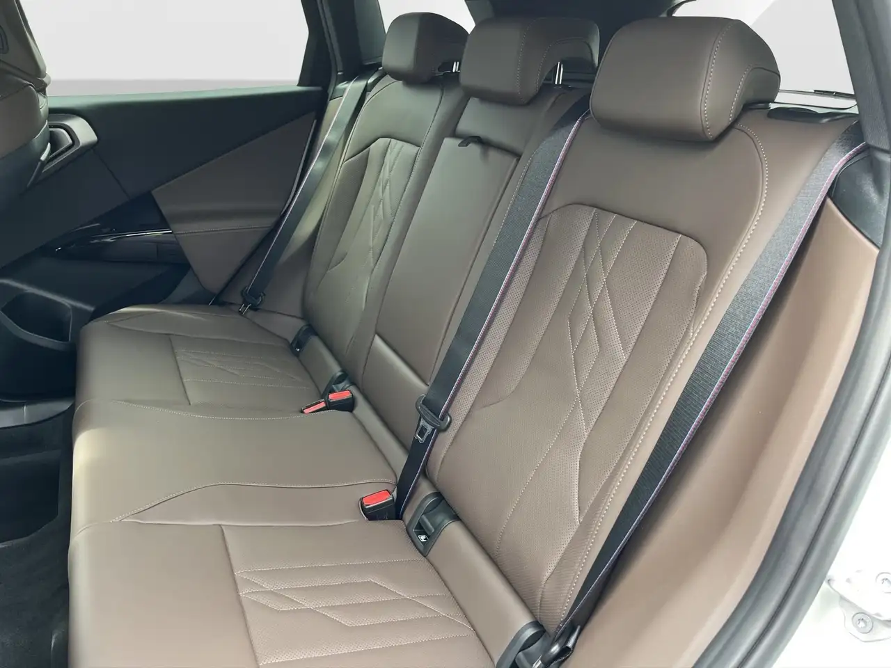 BMW X3 30e xDrive M-SportPro Head-Up Pano AHK 13