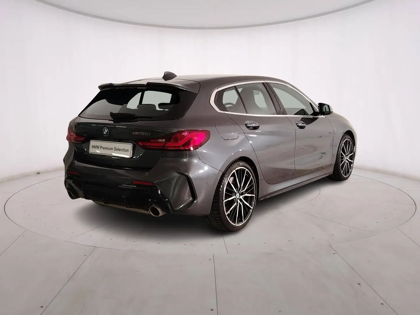 BMW 135 M135i xDrive Grigio - 2