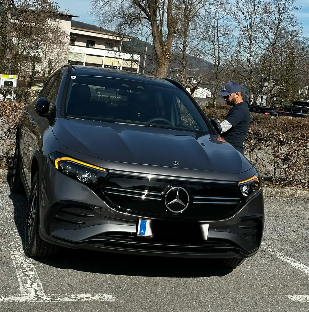 Mercedes-Benz EQA 250 AMG Line - 2