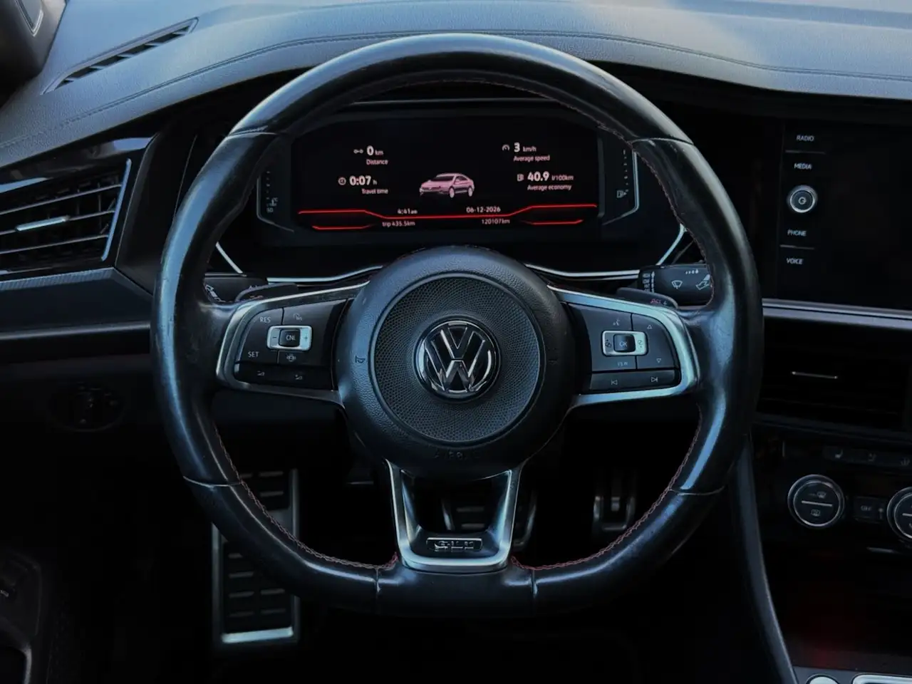 Volkswagen Jetta снимка Volkswagen Jetta