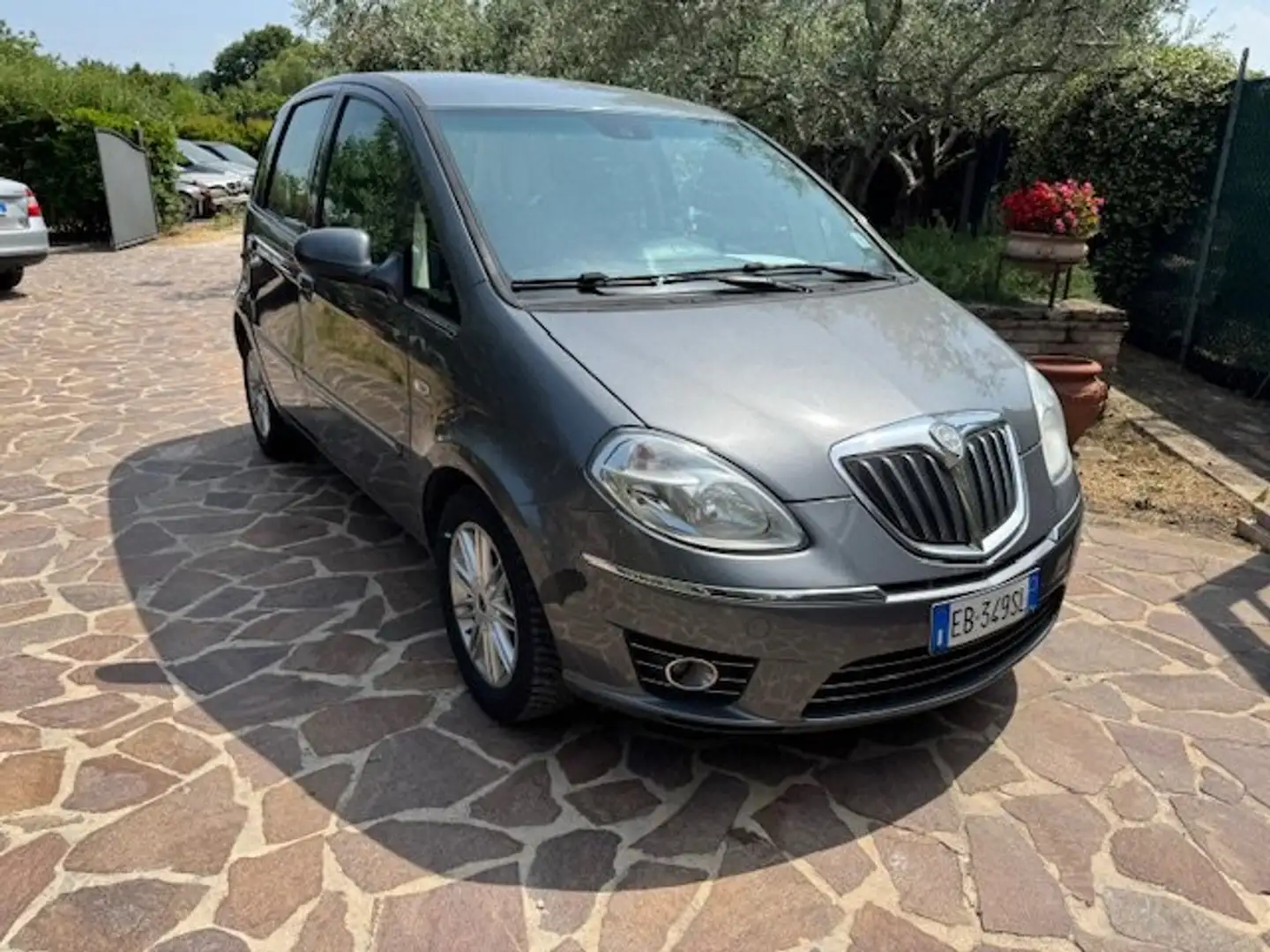 Lancia MUSA Musa II 2007 1.3 mjt Oro s Grigio - 2