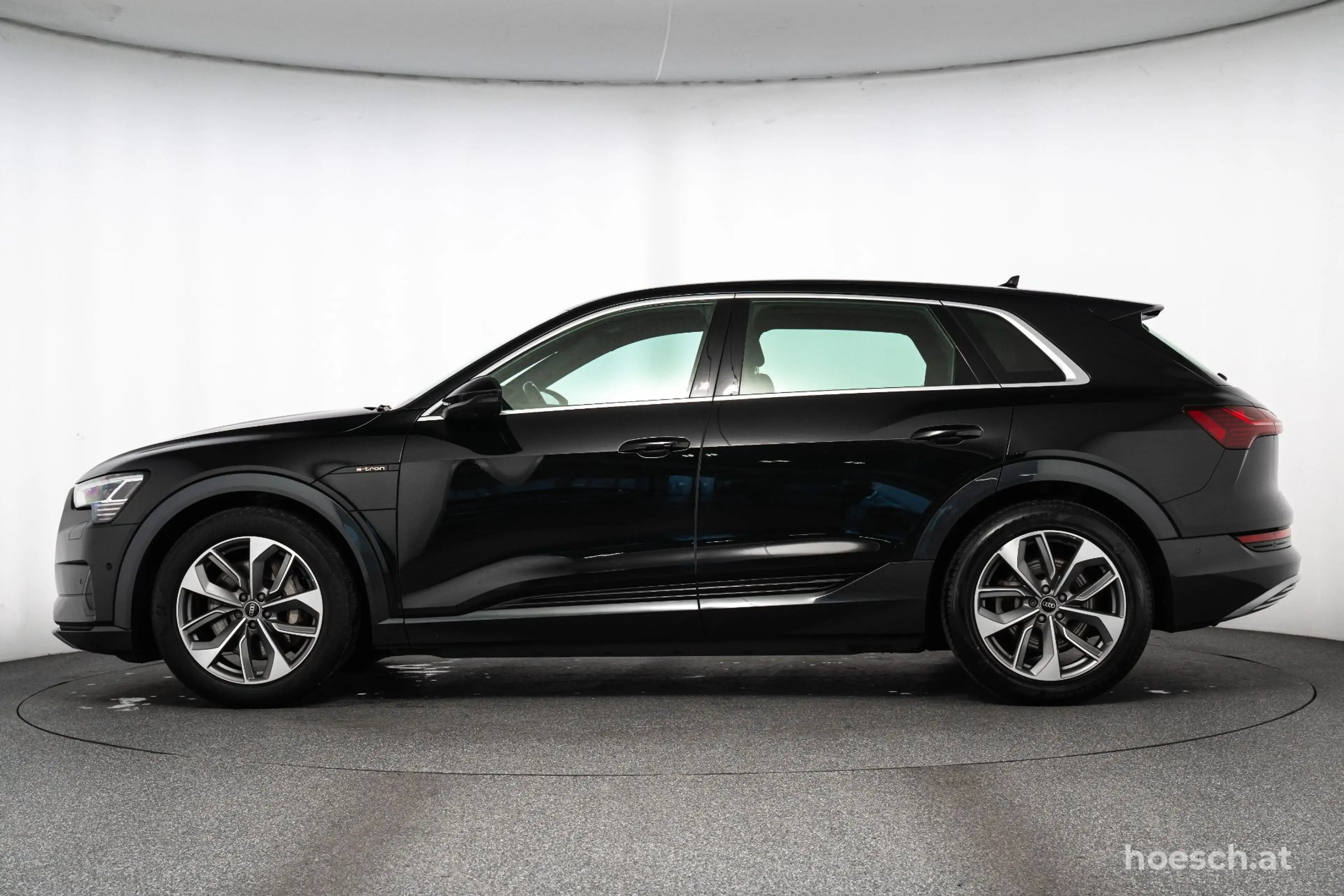 Audi e-tron 55 quattro Adv. HEAD-UP 360° AHK MATRIX -67% — photo 3