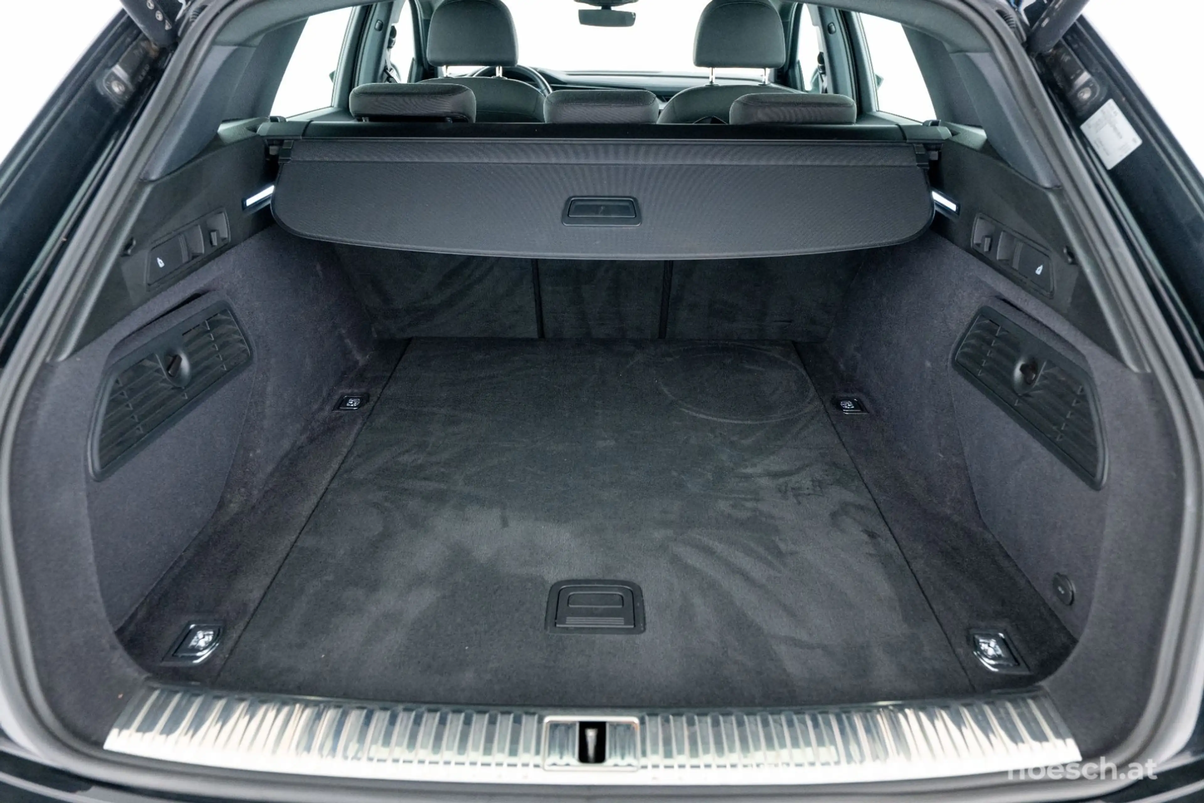 Audi e-tron 55 quattro Adv. HEAD-UP 360° AHK MATRIX -67% — photo 8