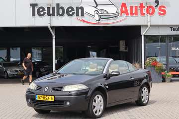 Coupé-Cabriolet 1.6-16V Tech Line Lederen interieu