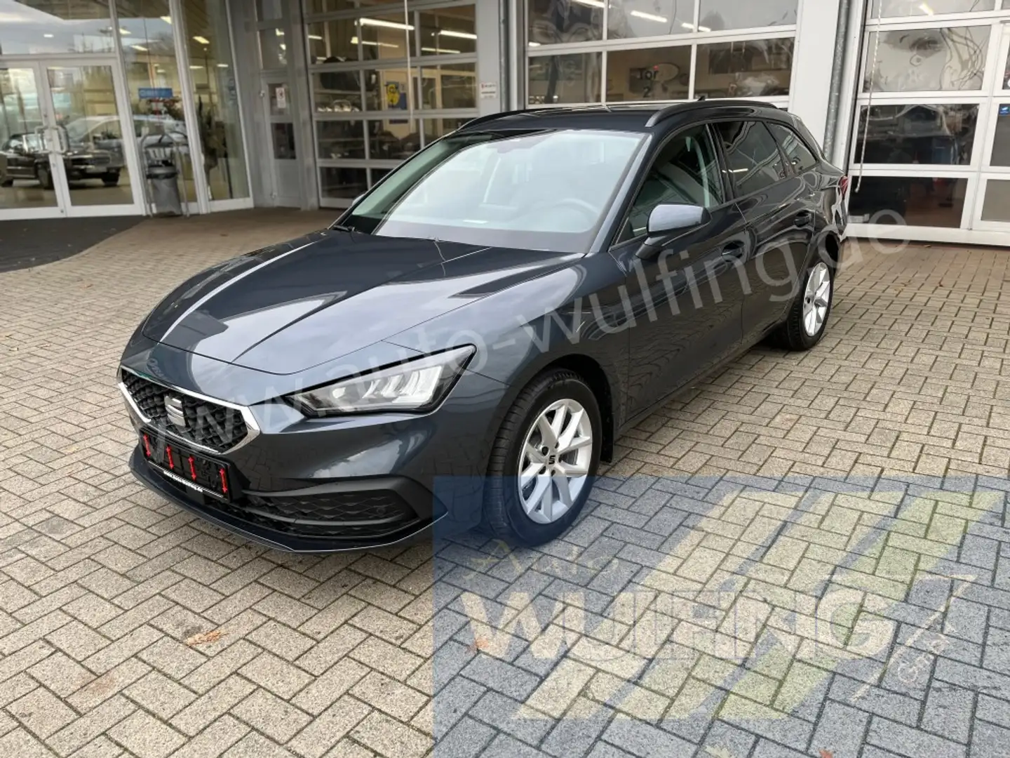 SEAT Leon Sportstourer 1.5eTSI DSG Style Plus Virtual Cockpi Grau - 1