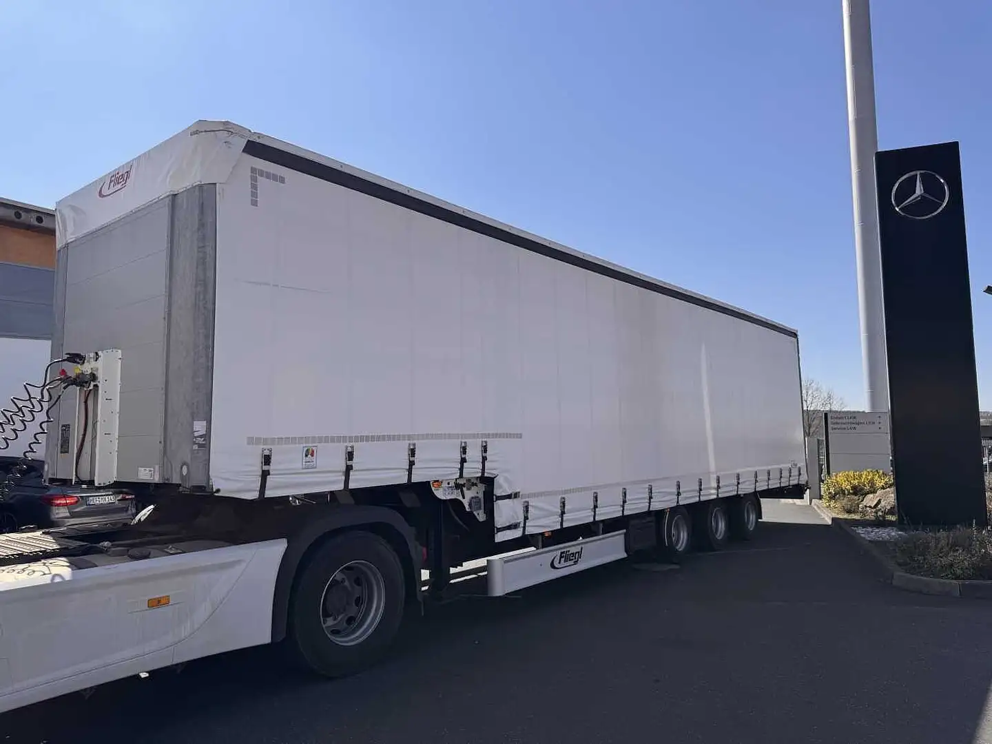 Fliegl SDS 350 Schiebeplane+Verdeck XL SAF 20.900Km Weiß - 1