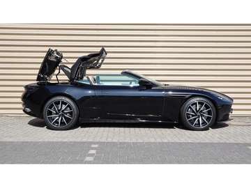 DB11 Volante