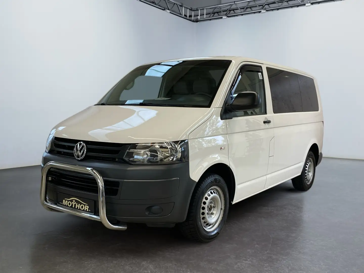 Volkswagen T5 Transporter Kasten 2.0TDI Navi AHK Standheiz White - 2