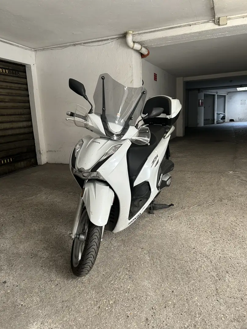 Honda SH 350i - 1