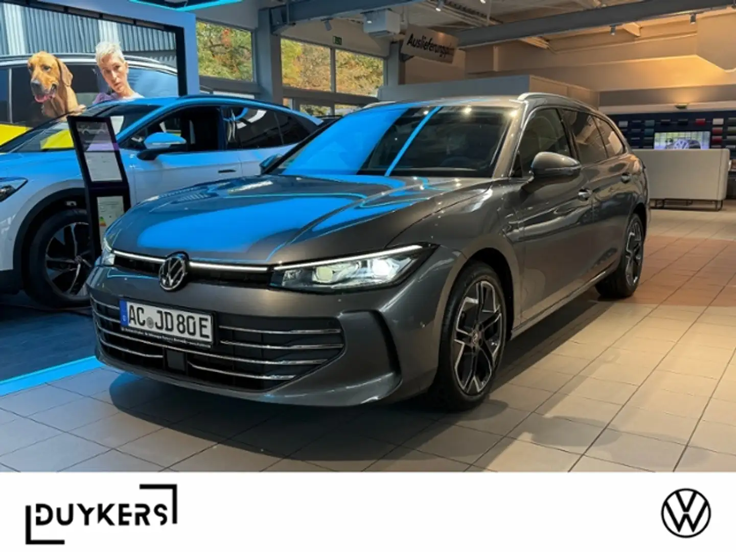 Volkswagen Passat Variant eHybrid  Business AHK MATRIX NAVI Grau - 1