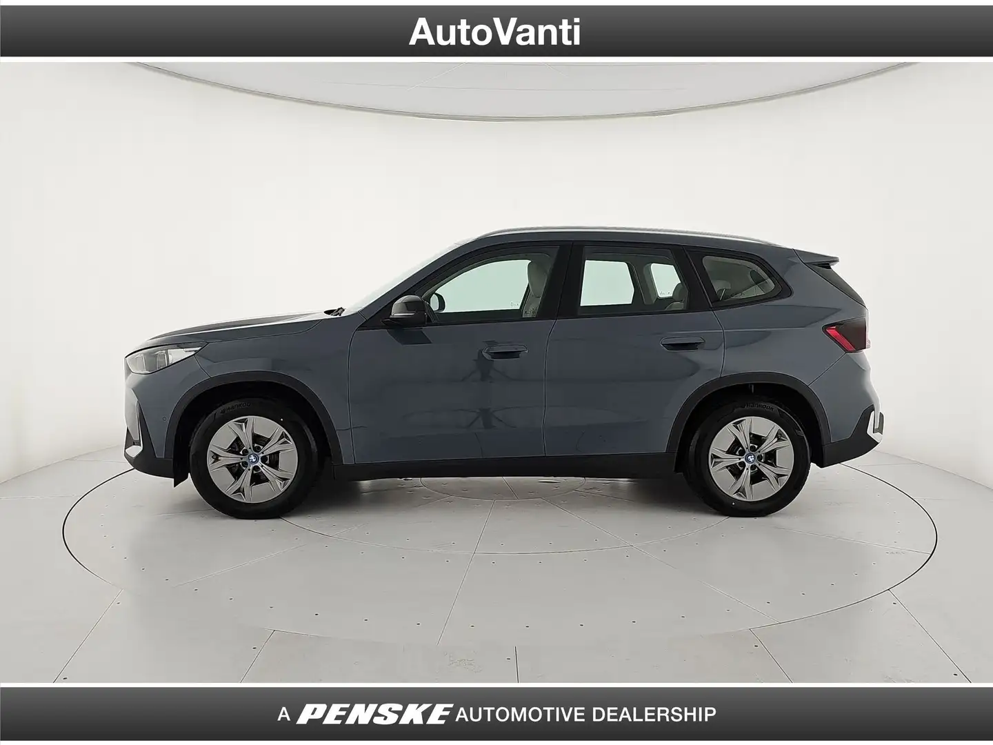 BMW iX1 xDrive 30 Grigio - 2