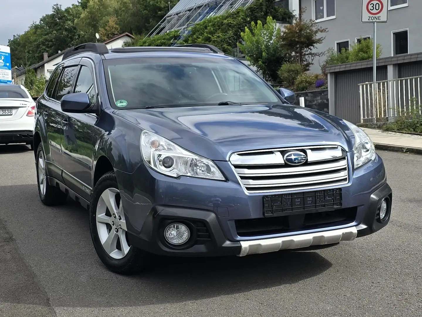 Subaru OUTBACK Outback 2.5i Lineartronic, Tüv Neu,AHK, Orig KM Blau - 1
