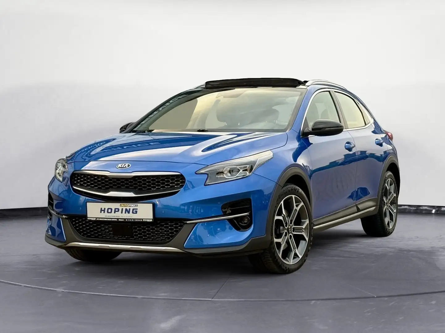 Kia XCeed 1.6 CRDI Spirit+SZG+KAMERA+PANO+ASSISTENZSYS Bleu - 1
