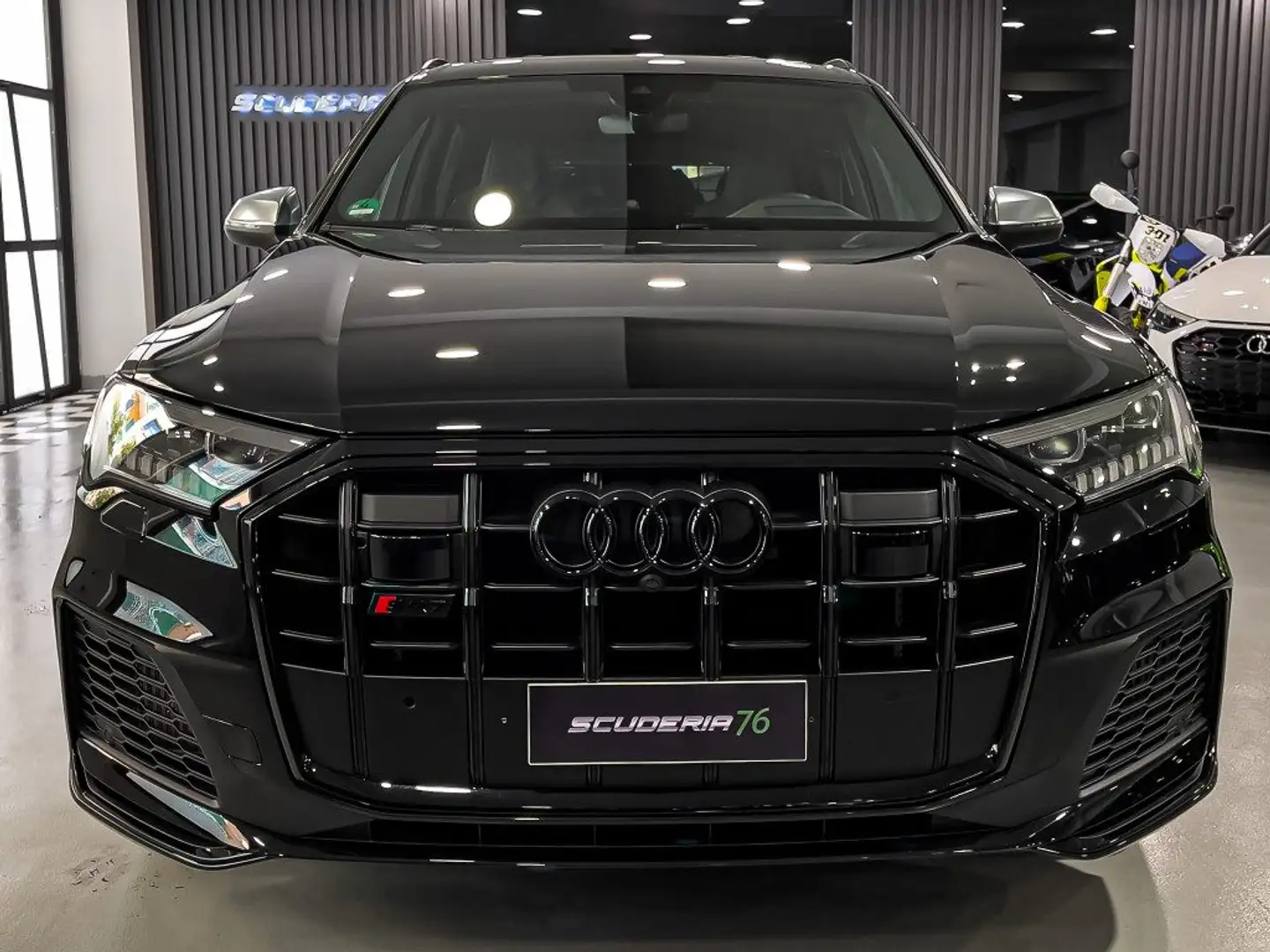 Audi SQ7 4.0 V8 TFSI quattro tiptronic Zwart - 2