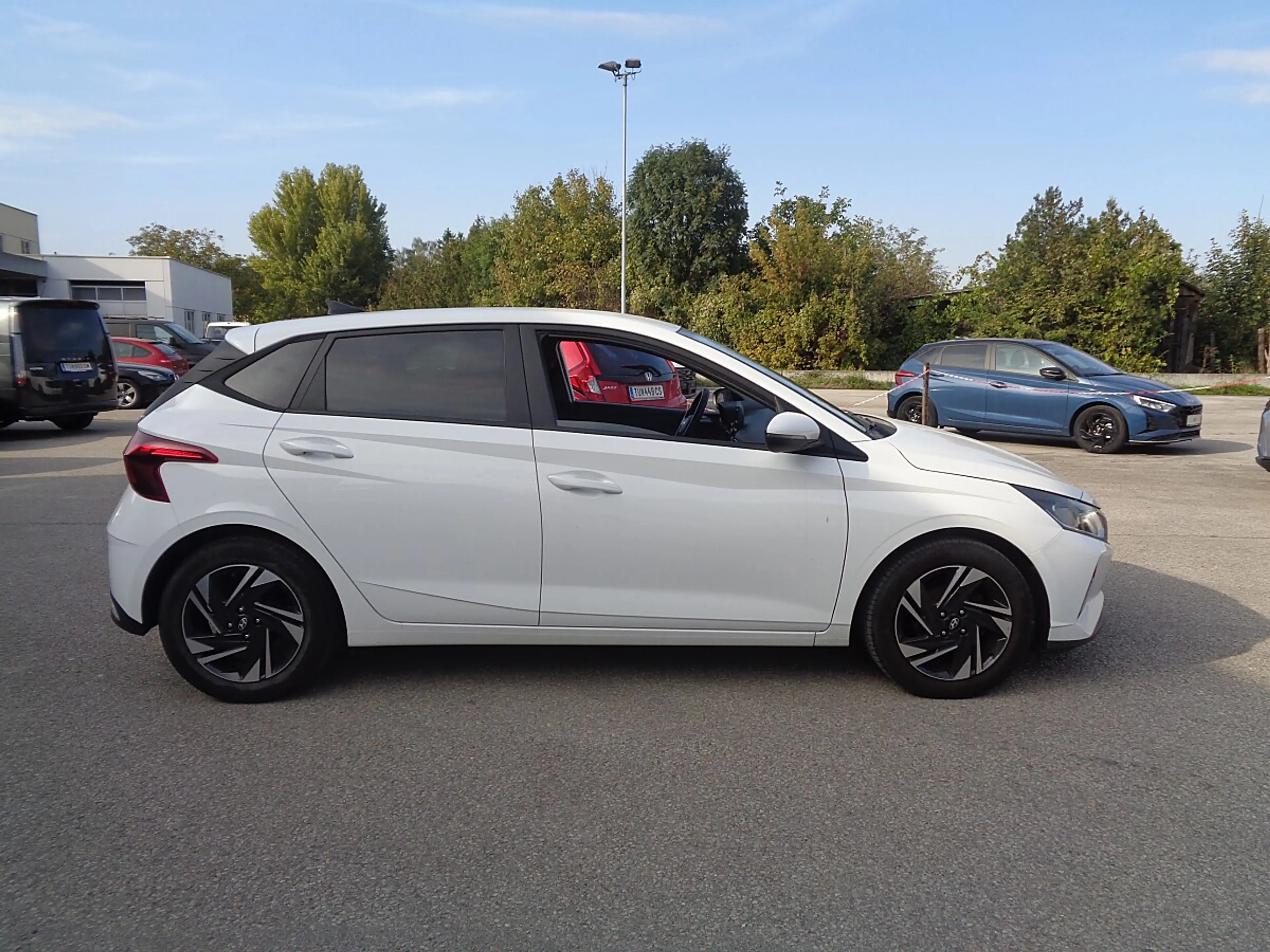 Hyundai i20 1,2 MPI i-Line Plus — photo 6