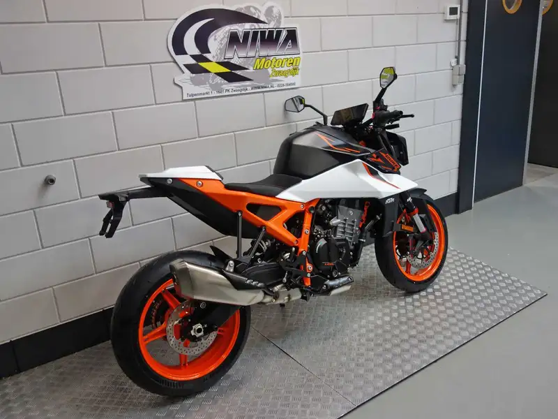 KTM 990 Duke R - foto 3
