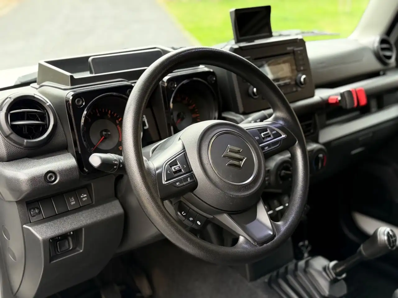 Suzuki Jimny 2021 — фото 11
