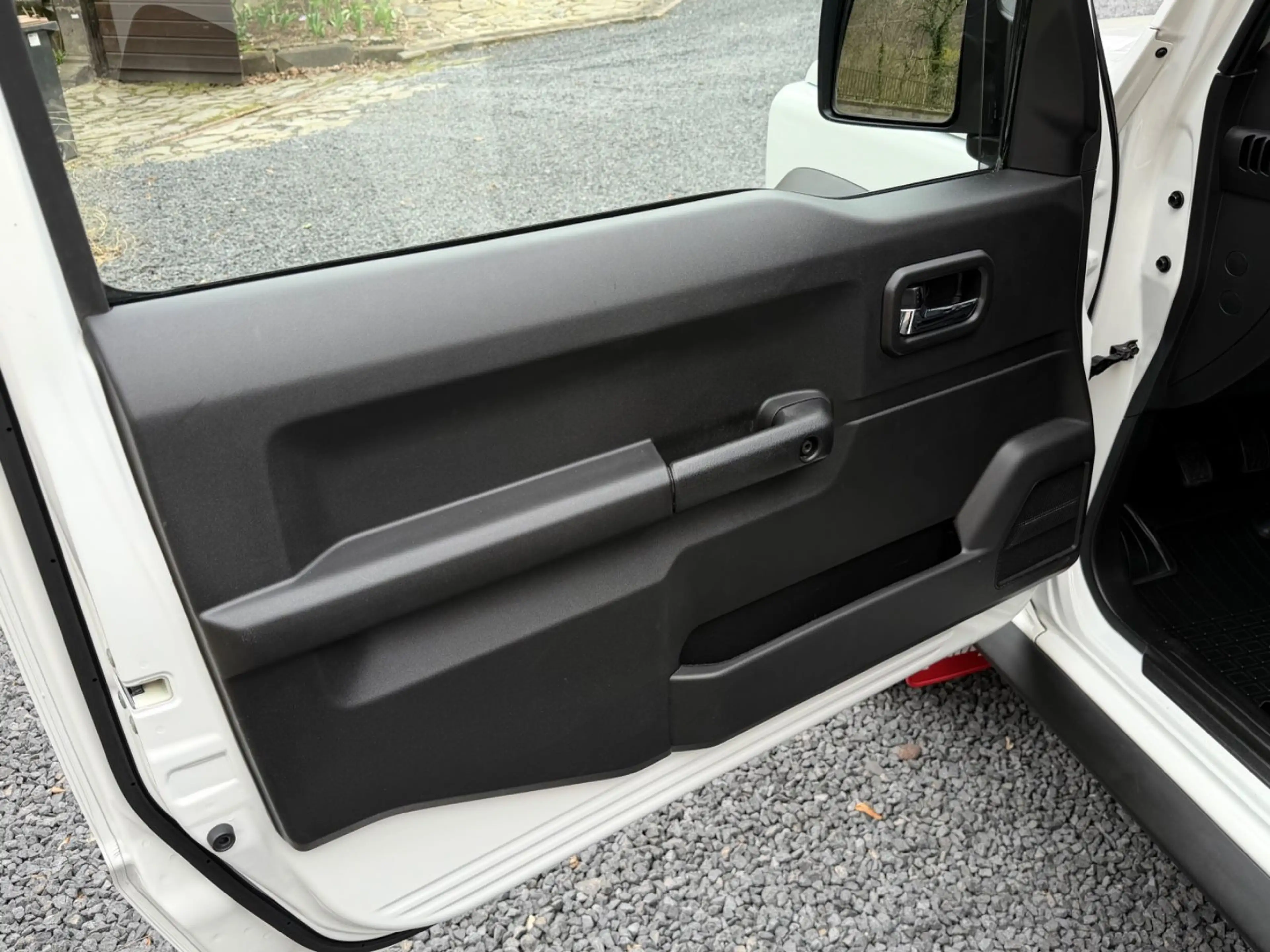 Suzuki Jimny 1.5 Comfort | NFZ | Standheizung | LED 4x4 — photo 19