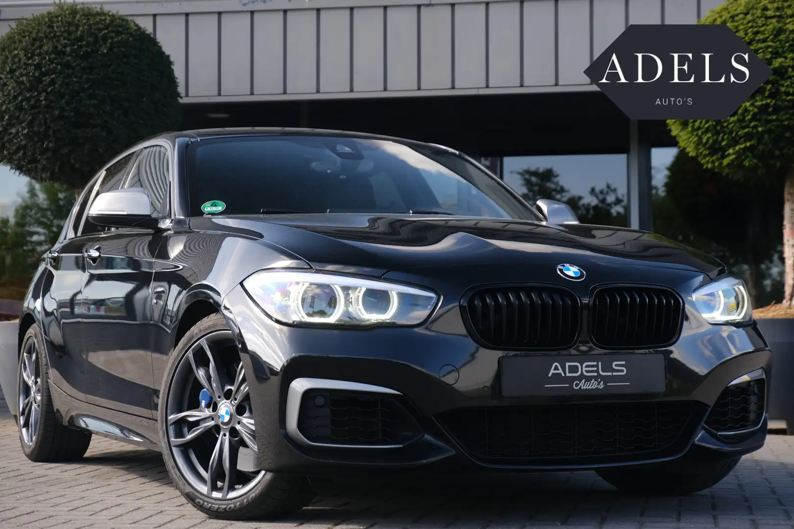 BMW 140 1-serie M140i xDrive Edition Shadow High Executive Black - 1