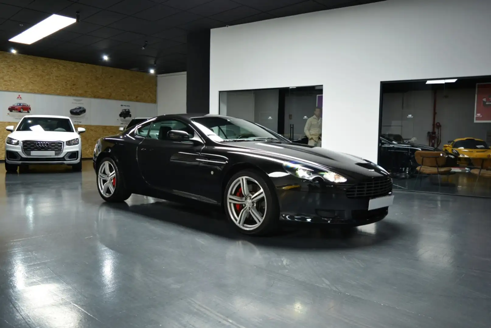 Aston Martin DB9 Touchtronic2 Negro - 2