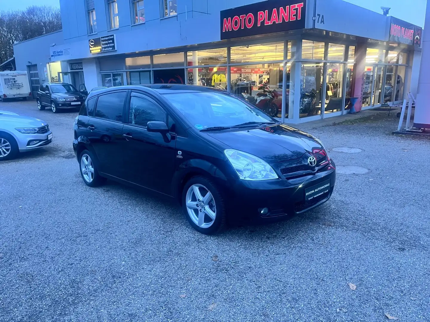 Toyota Corolla Verso 2.2 D-CAT Executive Schwarz - 2