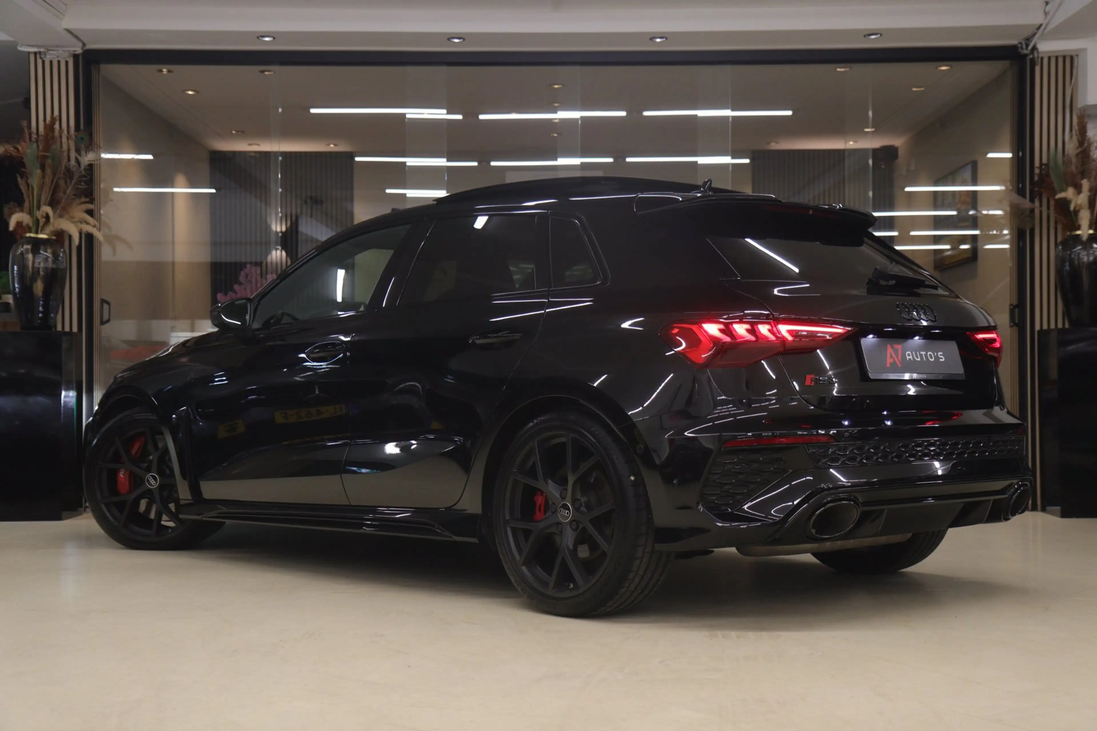 Audi RS3 Sportback 2.5 TFSI quattro PANO/400PK/PERFORMANCE/ — photo 2