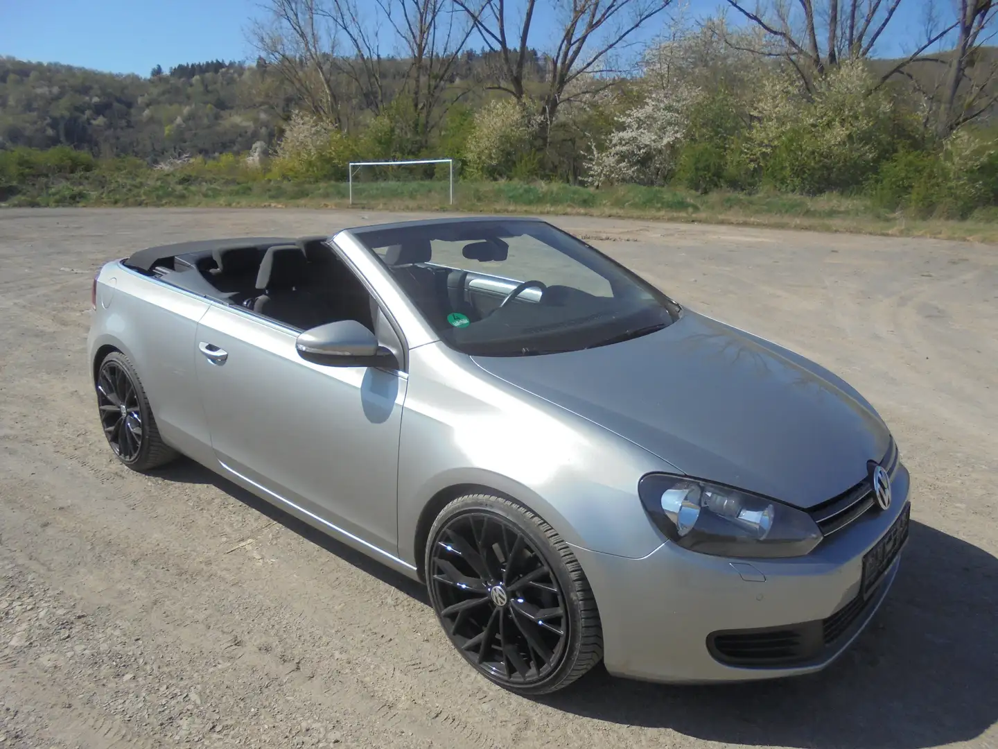 Volkswagen Golf Cabriolet Basis BMT Silber - 2