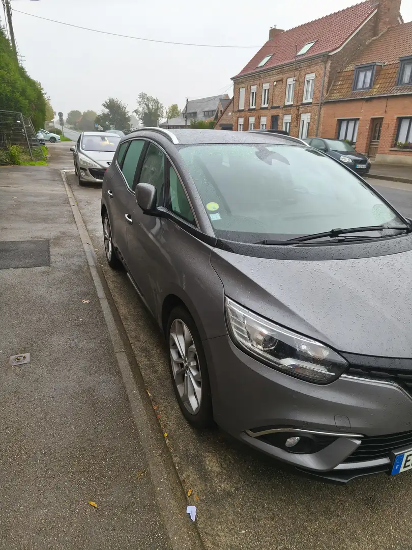 Renault Grand Scenic - 2