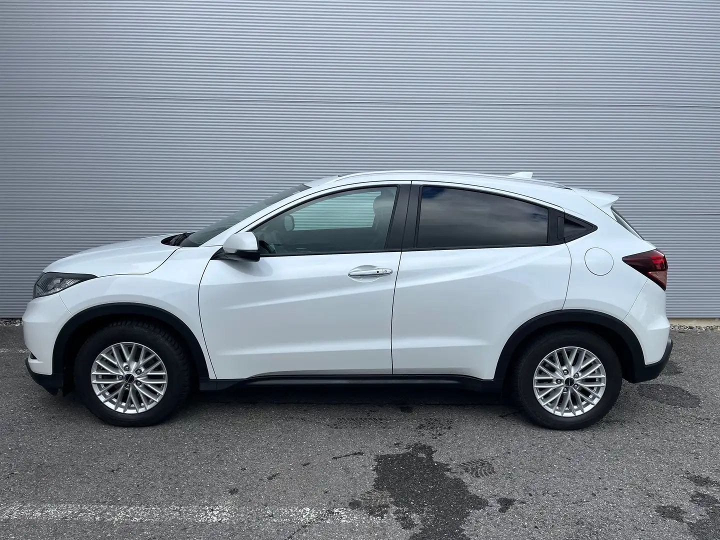 Honda HR-V 1,5 i-VTEC Executive Weiß - 2