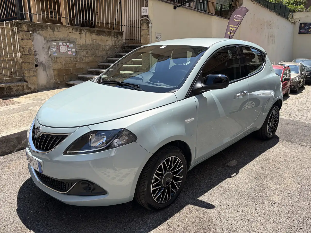 Lancia Ypsilon 2024