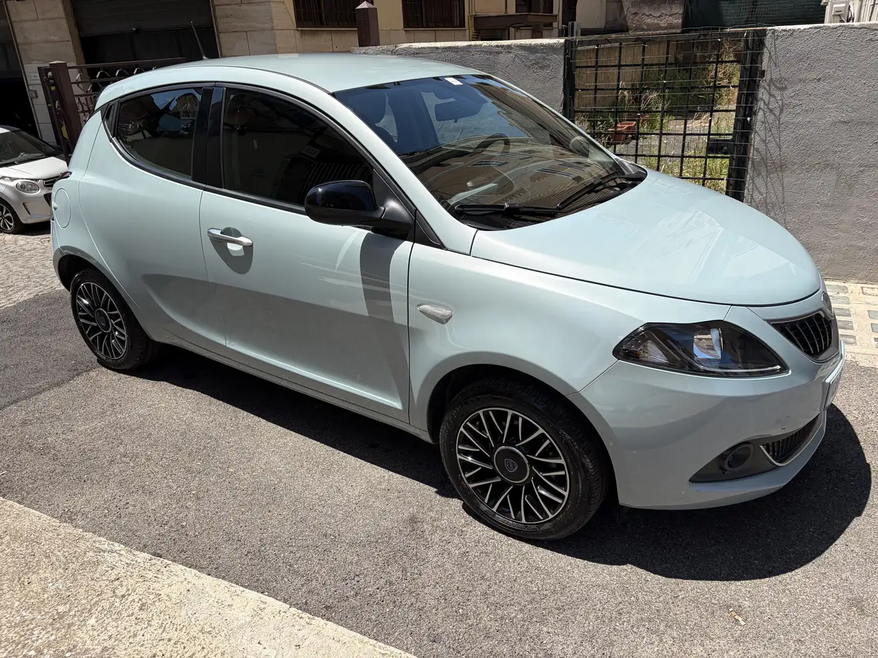 Lancia Ypsilon 2024